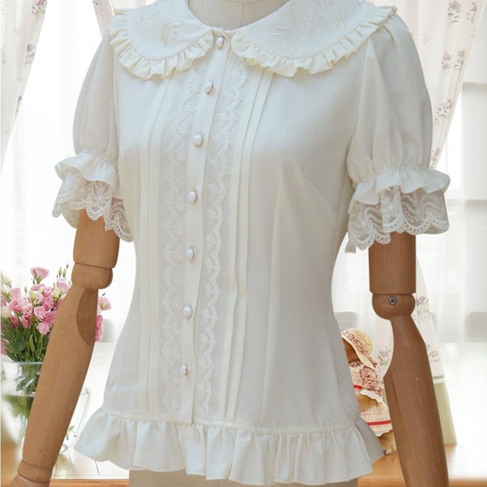 Lolita beautiful white round collared shirt puff sleeves size large medium